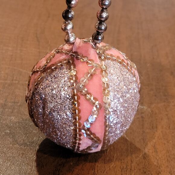 Vintage artisan  sequin pink velour Christmas ornament 3" diameter - Picture 1 of 10